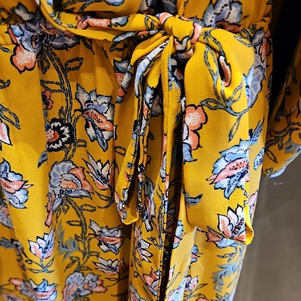 DR2 Yellow Wrap Tie Front Sundress - Picture 4 of 5